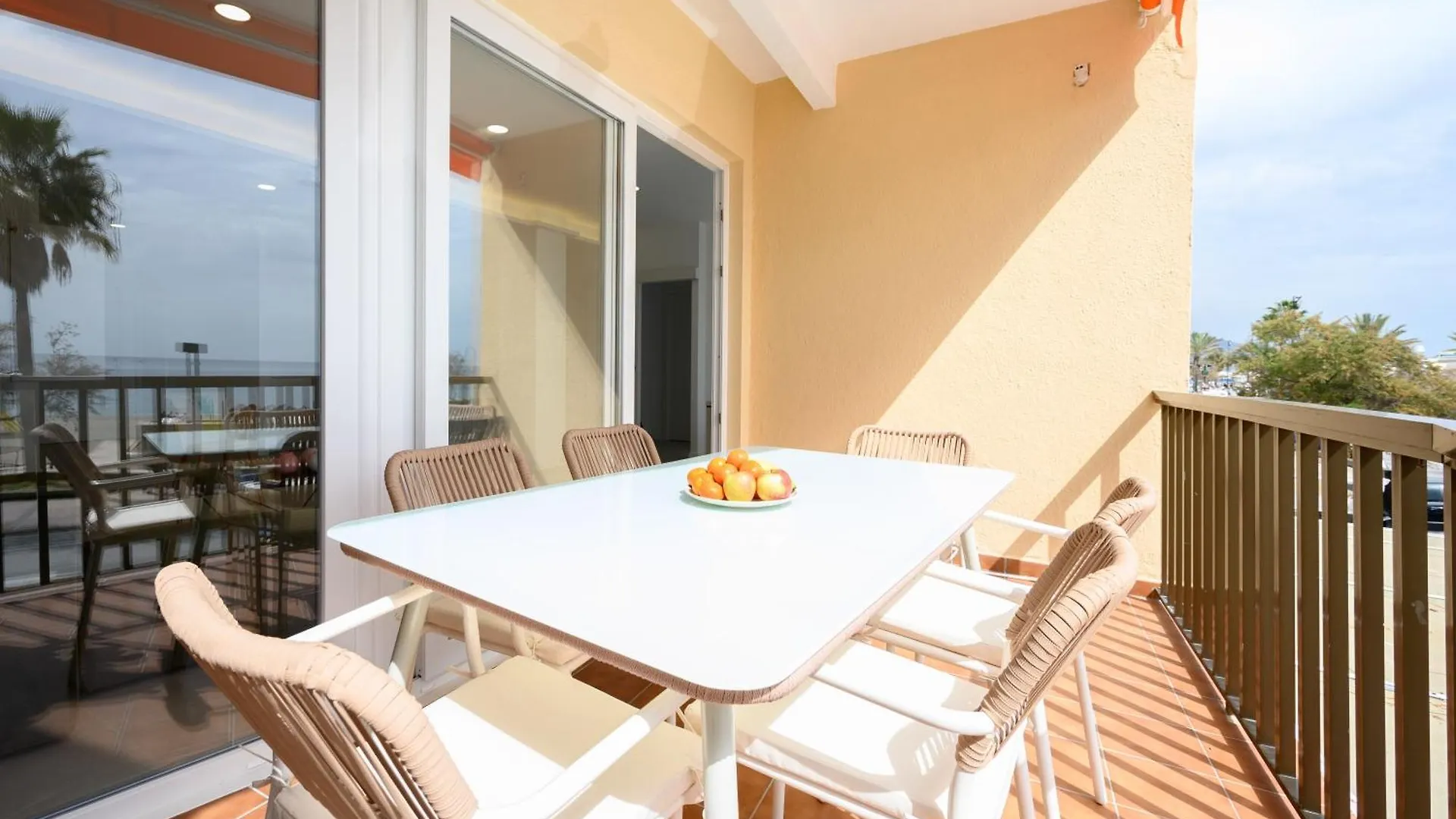 Luxury Oceanfront 3 Bedrooms & 2 Bath By 10Tosea Fuengirola Spanyolország