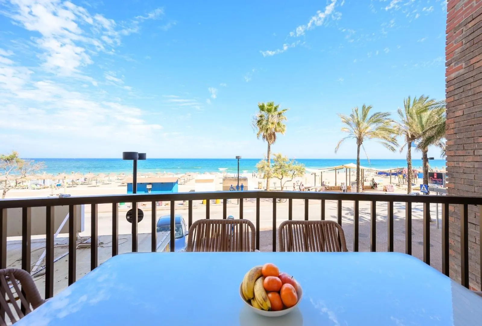 Luxury Oceanfront 3 Bedrooms & 2 Bath By 10Tosea Fuengirola